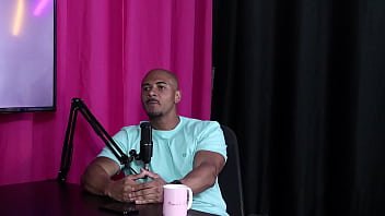 Sente dificuldade em ter um relacionamento por estar no meio pornô e tem muitos casais mal resolvidos lucas ferraz sheer red