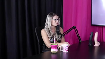 Sente dificuldade em ter um relacionamento por estar no meio pornô e tem muitos casais mal resolvidos lucas ferraz sheer red