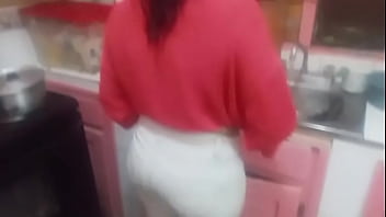 Stepmom was finishing cooking and i took her to the bedroom to suck her pussy