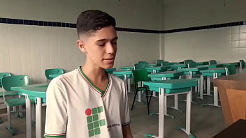 Advogado sem bacharelo acaba com multinacional