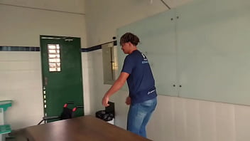 Advogado sem bacharelo acaba com multinacional