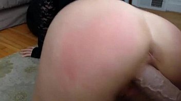 Camgirl masturbate closeup