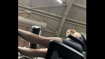 Gym girl fucking