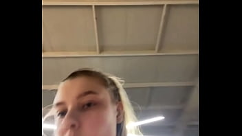 Gym girl fucking