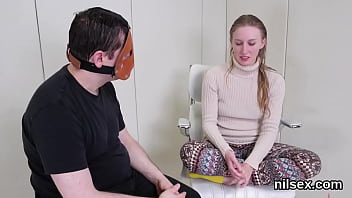 Delirious cockslut gets her fuckholes stretched and deeply plowed