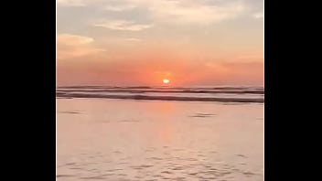 Ontem ela me levou para ver o nascer do sol de uma forma diferente e eu fico completamente apaixonada