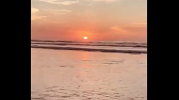 Ontem ela me levou para ver o nascer do sol de uma forma diferente e eu fico completamente apaixonada