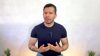 Hombre Maduro Casado Tiene Sexo Con Un Joven Que Conoce En Un Antro thumbnail