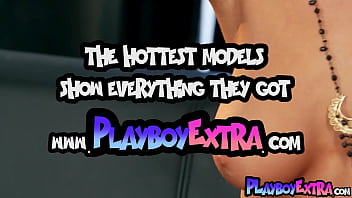 Glamorous all natural naked hottie spreading her long legs