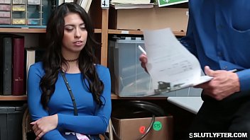 Pretty hot babe taylor may having large massive dick