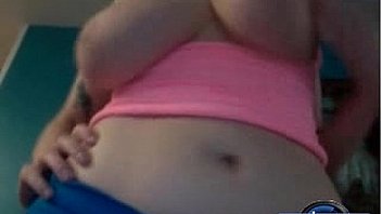 Amateur mature shows her massive tits free xxx cam