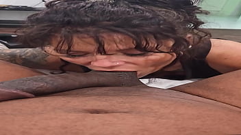 Hollee huntress dines on majic