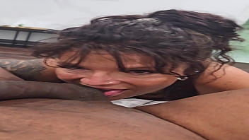 Hollee huntress dines on majic