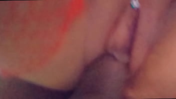 Squirting no pau do negão dotado