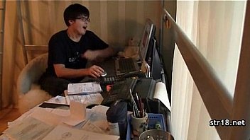 Slut can barely fit it in her mouth