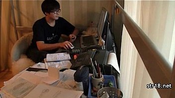 Slut can barely fit it in her mouth