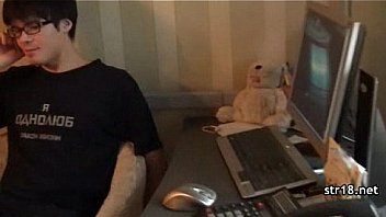 Slut can barely fit it in her mouth