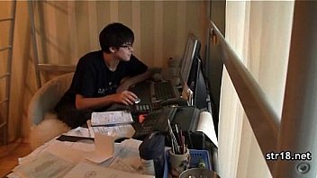 Slut can barely fit it in her mouth