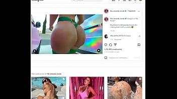 Big ass andando pela rua