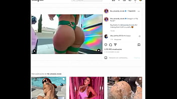 Big ass andando pela rua