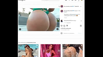 Big ass andando pela rua