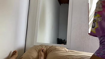 Perfecta jovencita de 18 años mishell gomez está cachonda así que se folla a un extraño