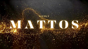 Putinha nicoly na punheta guiada – se masturbando brincando com os bicos e gozando como vadia