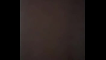 Me masturbo rico mientras mi novio me ve excitandose rico rico