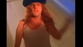 Auto rojo vilma palma e vampiros