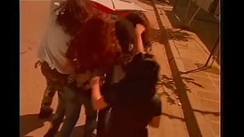 Auto rojo vilma palma e vampiros