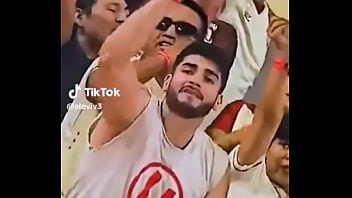 Quien no se enamoro de este hincha en el partido de alianza vs universitario