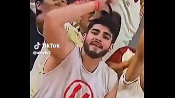 Quien no se enamoro de este hincha en el partido de alianza vs universitario
