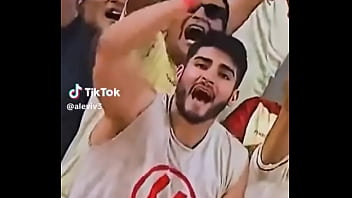 Quien no se enamoro de este hincha en el partido de alianza vs universitario