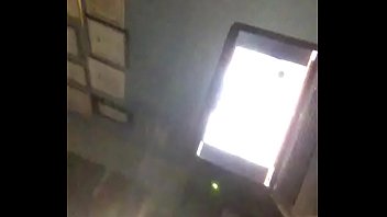 Quero dar um pouquinho da minha esperma para ela