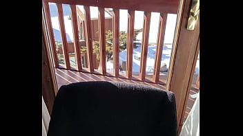 Littleangel84 enculée en lingerie blanche à la montagne