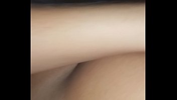 Gostosa faz aquela provocação pra ganhar leite se masturba e goza gostoso