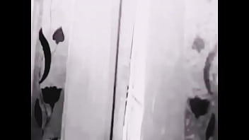 Pequeña se cachondea