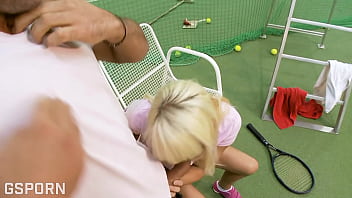 Hard anal sex for the nice ass of sexy blonde girl in the tennis court