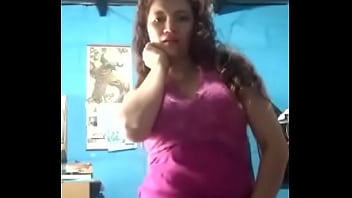 Como se mueve la perra xq desea vergas en su vagina