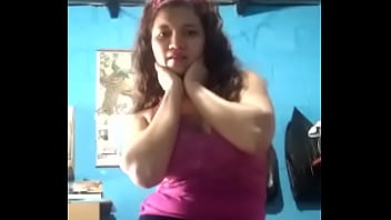 Como se mueve la perra xq desea vergas en su vagina