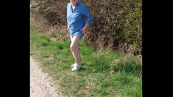 Erwischt beim striptease in strumpfhose