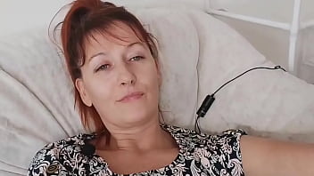 The vibrator ran out of power but i satisfied myself with my finger and had an orgasm