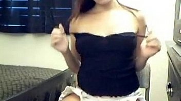 Amateur with perfect boobs strips on webcam