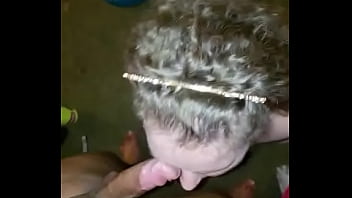 Princess sucks 's cock