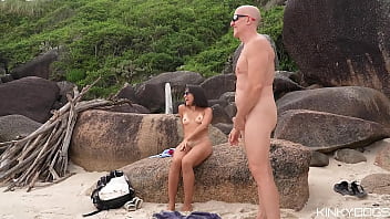 I went to a stranger's place i met at the beach to fuck