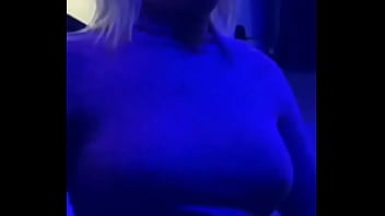 Te correras viendo mis tetas rebotar