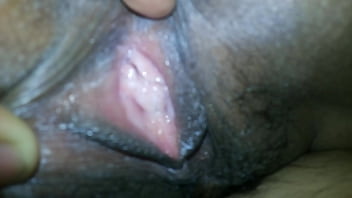 Con mi esposita revisando el culo