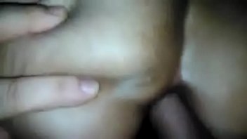 Mi amiguita dandome su culito Mi amiguita dandome su culito