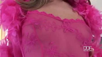 The fondling of the cherry jul