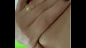 Mulher casada se exibi em plataforma famosa pq o corno não fode ela veja aqui